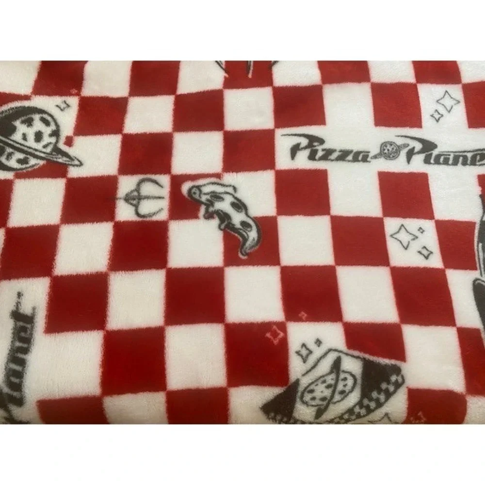 Disney Toy Story Pizza Planet Blanket Unisex OS Red White Good Plush Faux Fur
